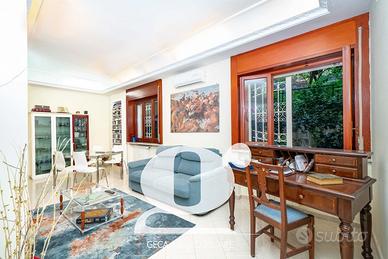 Appartamento Napoli [ARENELLA09VRG] (Arenella)