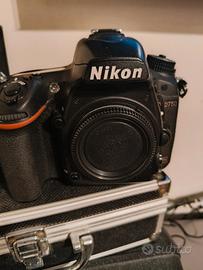 Nikon 750D solo corpo macchina 
