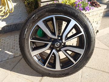 4 cerchi + 4 pneumatici M+S 225/55

R19