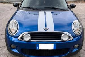 mini Cooper one