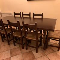 Tavolo con gambe a lira