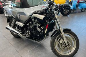 Yamaha Vmax 1200
