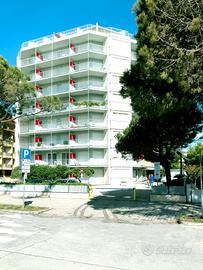 La Zattera bilocale 4 persone fronte mare 12-19/9