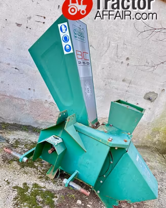 BIOTRITURATORE 4 CM CIPPATORE 9 CM PTO TRATTORE
