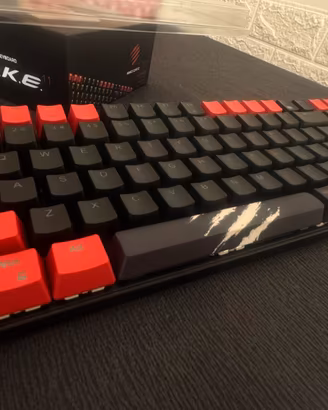 MAD CATZ STRIKE 11 - Tastiera GAMING RGB - Nuova