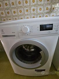 Lavatrice electrolux 8k centrifuga 1.200 giri