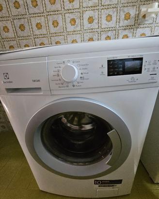 Lavatrice electrolux 8k centrifuga 1.200 giri