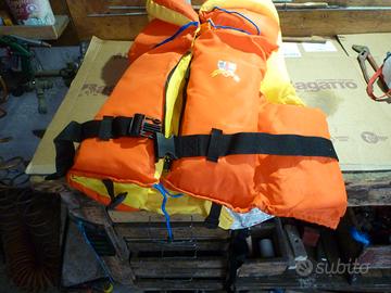giubbotto di salvataggio