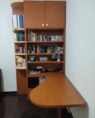 libreria con scrivania 