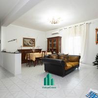 Comodo 3 vani in residence con posto auto