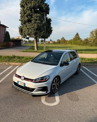 Wolkswagen Golf Gti 7.5