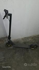 monopattino elettrico 