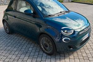 Fiat 500e Ocean Green full optional