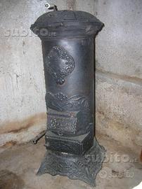 Stufa in ghisa a legna carbone tipo Parigina
