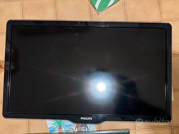 TV Philips 32” + staffa muro – funzionante