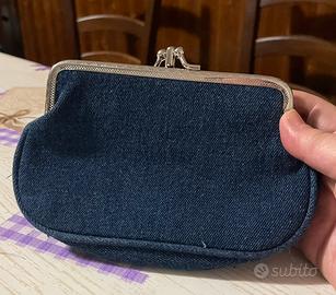 portamonete o pochette in tessuto simil denim