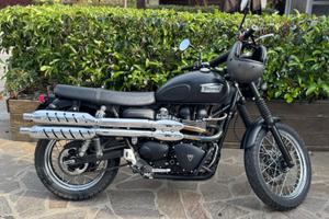 Triumph scrambler 900