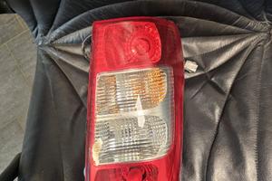 faro posteriore destro ligier js50