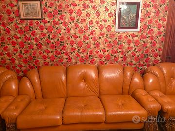 Salotto vintage italiano in vera pelle e  legno