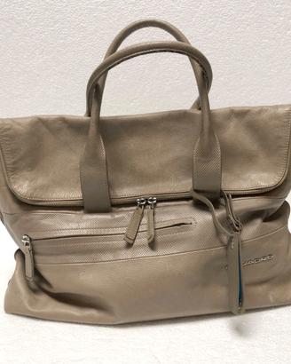 PIQUADRO BORSA VINTAGE MOLTO CAPIENTE IN PELLE