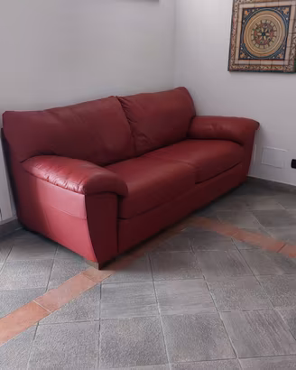 divano letto in pelle tre posti bordeaux