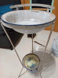 Lavamani in ferro battuto 