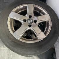 CERCHI IN LEGA KIA RIO COMPLETI DI GOMME 2014-2017