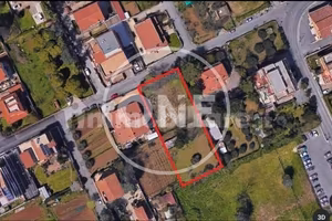 Terreno di 2700 m² a Roma