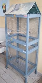 Splendida voliera per uccelli