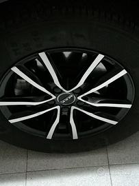 Gomme invernali con cerchi in lega mak