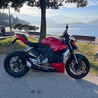 Ducati Streetfighter V2 2023