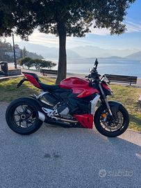 Ducati Streetfighter V2 2023