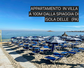 Appartamenti di 300 mq in villa di fronte al mare