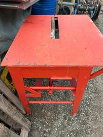 Sega a banco per trattore