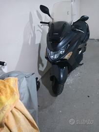 xciting 300cc valuto con bici elettrica 