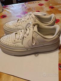 Scarpe da donna Court Vision Alta bianche, taglia 