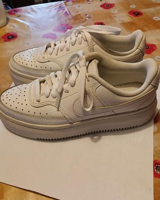 Scarpe da donna Court Vision Alta bianche, taglia 