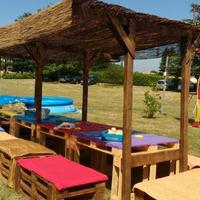 Gazebo con tavoli e panche pallet 20 posti