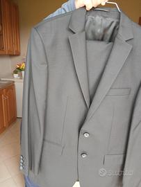vestito da uomo elegante