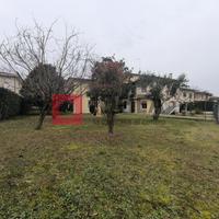 BIFAMILIARE CON 800 MQ GIARDINO "RIF. UPR8"