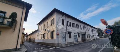 CASA SEMINDIPENDENTE A AGRATE BRIANZA