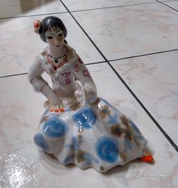 Statuina in porcellana Polonne URSS "Zingara"