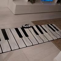 tastiera funzionante con i piedi