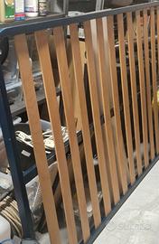 Doghe in legno con struttura in ferro