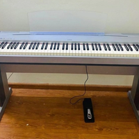 Pianoforte digitale Yamaha P70 Silver