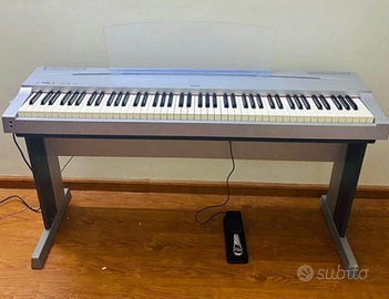 Pianoforte digitale Yamaha P70 Silver