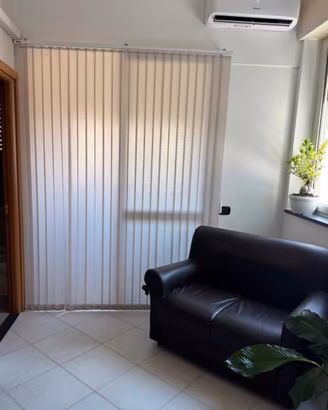 TENDA DA UFFICIO - AZIONAMENTO A CATENA