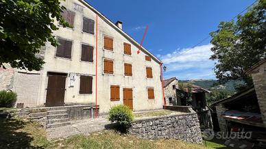 Rustico di testa abitabile subito. UNICO