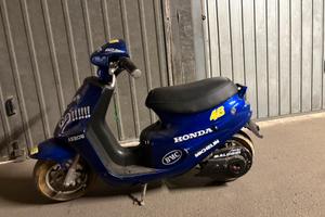 Mini scooter elettrico