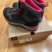 Scarponcini montagna MC Kinley